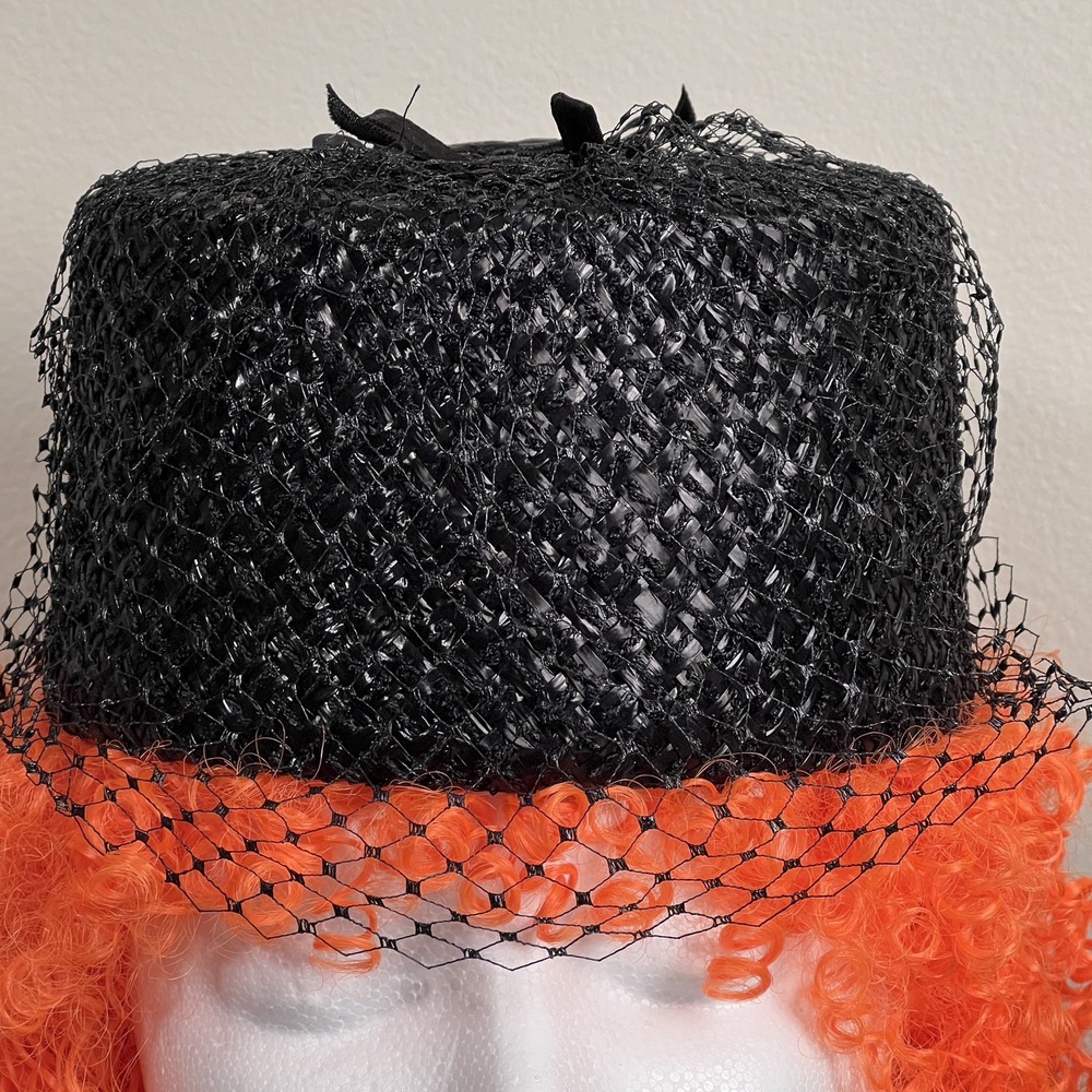 Vintage 1950-60s Hat Pillbox Style Black Straw Netting Union Label 65118 USA